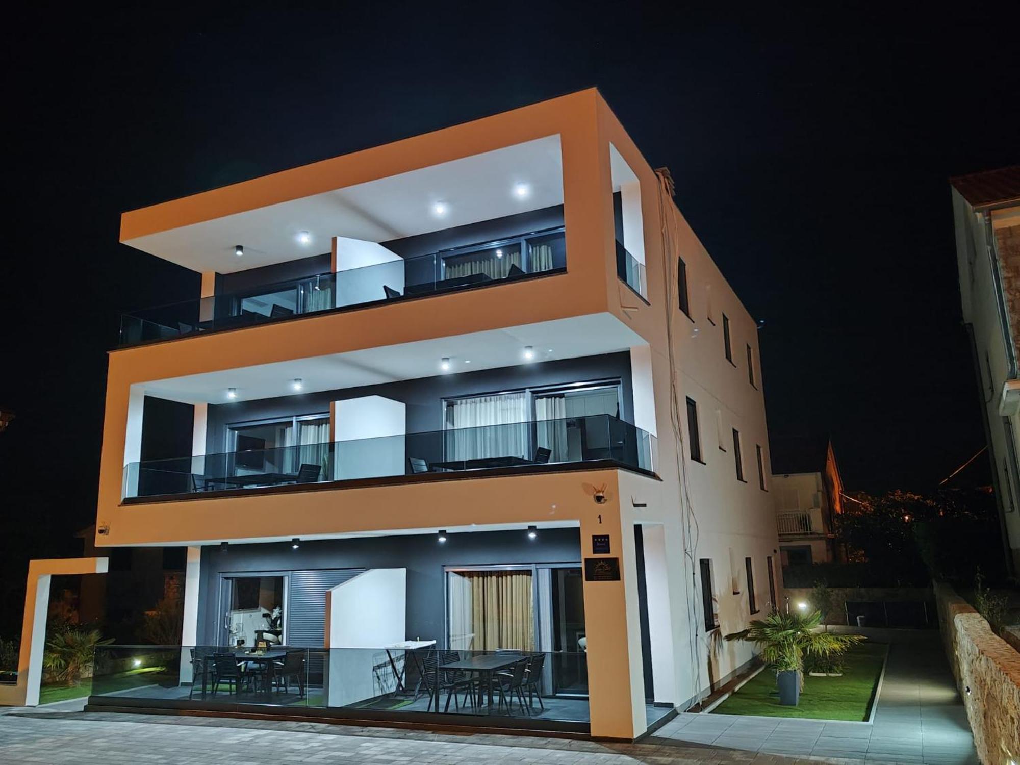 Apartamento Golden Sunset 2 *